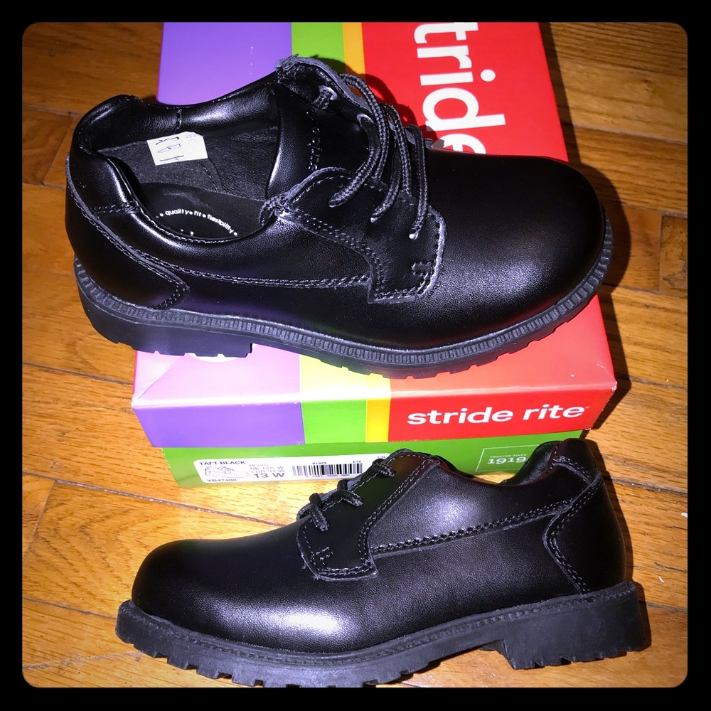 Stride Rite Black dress shoes. NIB!